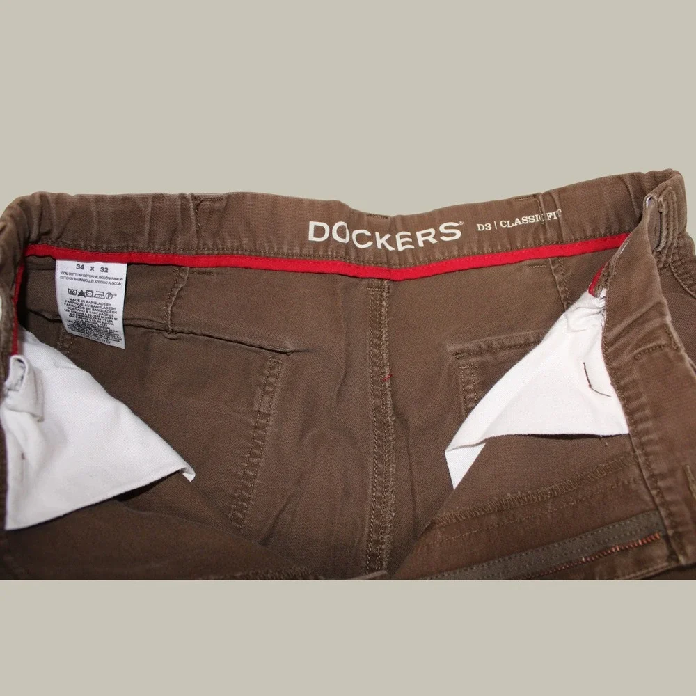 Dockers D3 Classic Fit Mens 34x32 Brown Cotton Cargo Pants Straight Leg Chinos